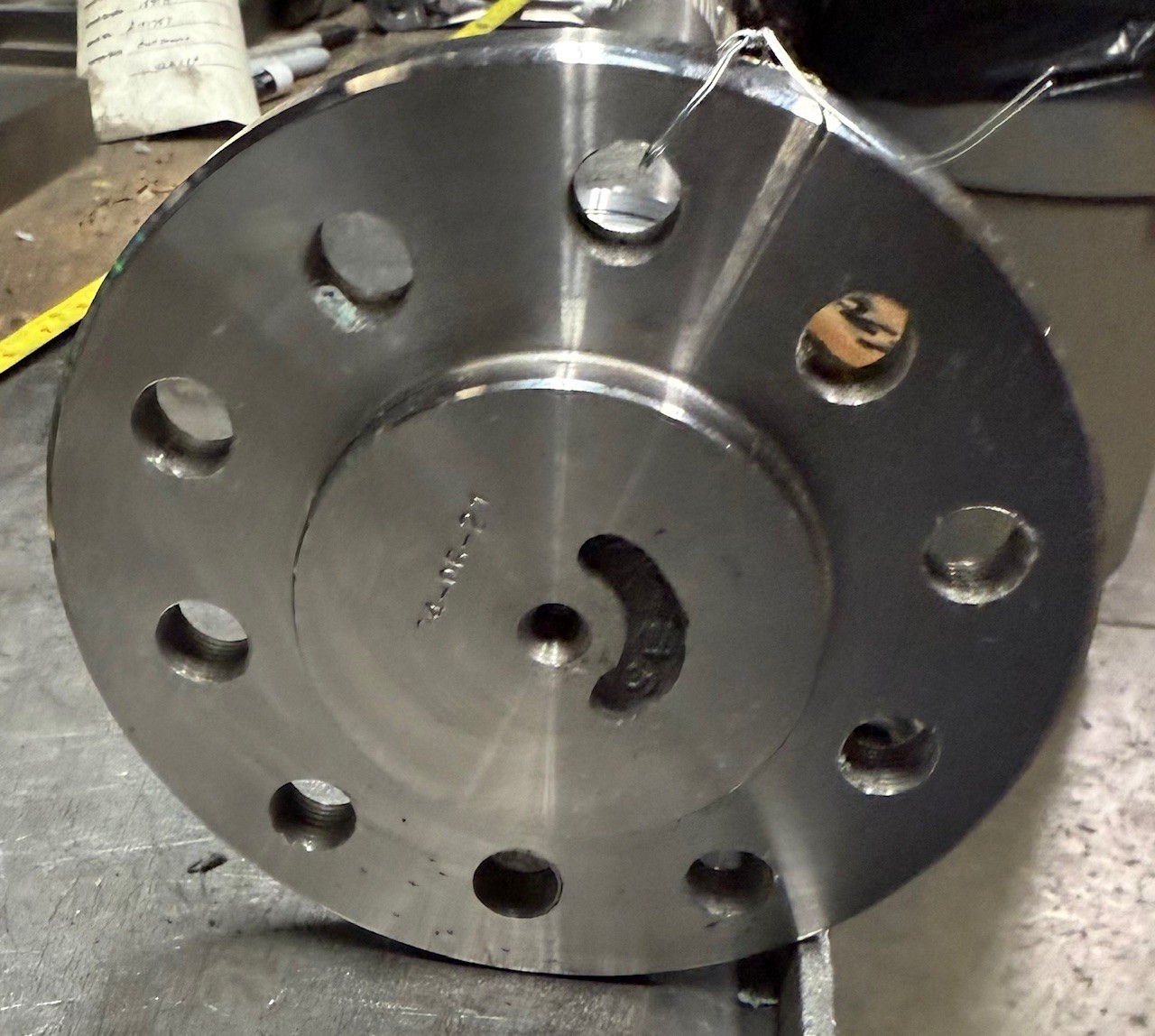 B2-11067 - Custom Alloy 40 Spline Axle 20 1/2